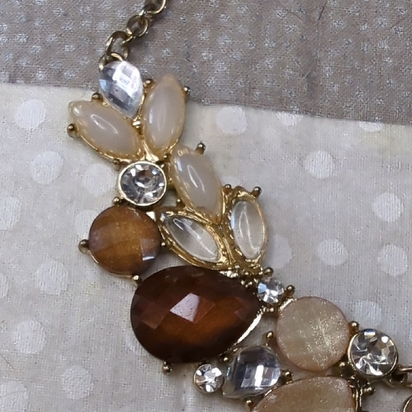 Elegant Gold and Brown Statement Necklace - Picture 4 of 7